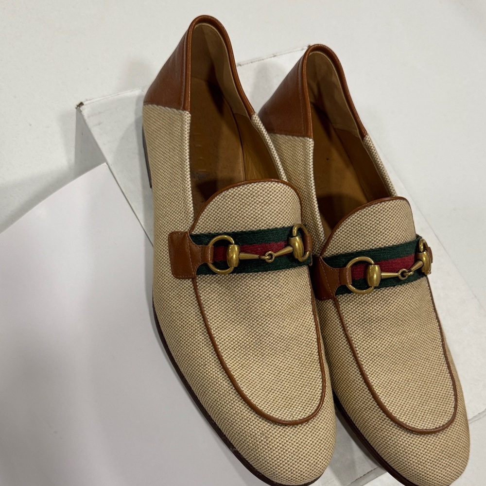 Gucci Cream and Brown Loafers with Gold Accents